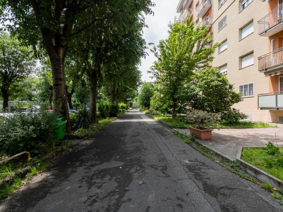 I Host Apartment - Appennini 53 ミラノ エクステリア 写真