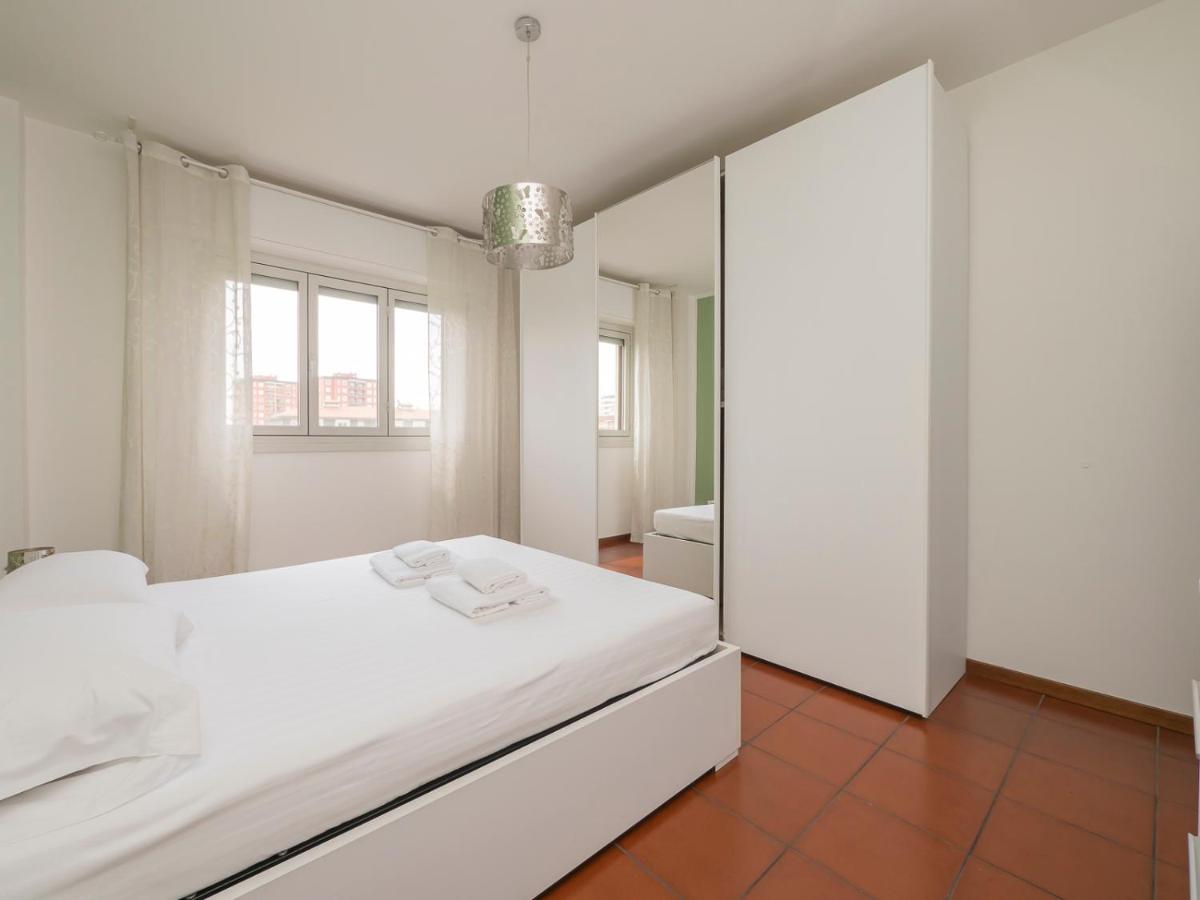 I Host Apartment - Appennini 53 ミラノ エクステリア 写真